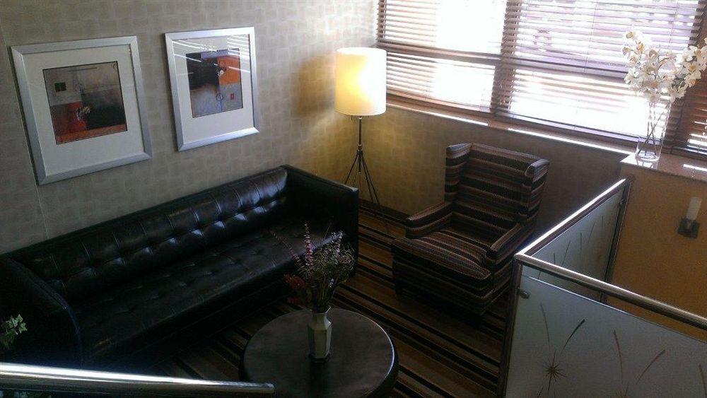 Holiday Inn Express Laguardia Airport, An Ihg Hotel New York Bagian luar foto