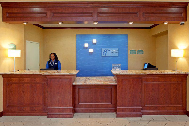 Holiday Inn Express Laguardia Airport, An Ihg Hotel New York Bagian luar foto